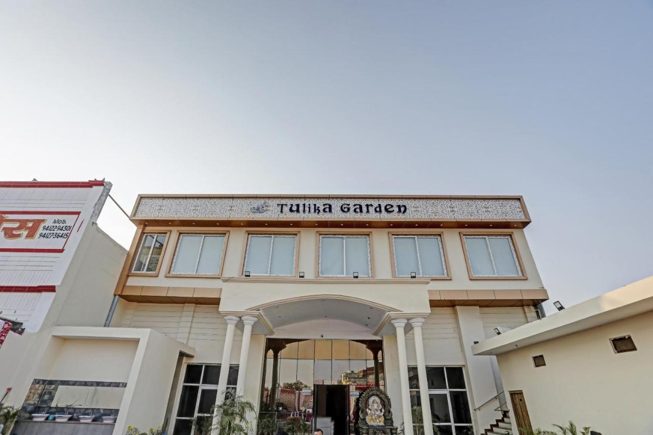 Hotel Collection O 85238 Tulika Garden Izatnagar Exteriér fotografie